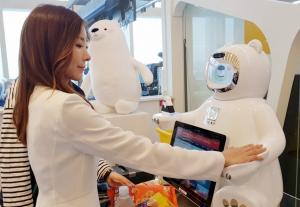 [르포] 세븐일레븐 '디지털 혁신' 가속도…AI 결제로봇 도입