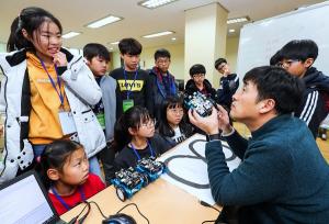 쉐보레, 임직원 자녀 및 지역 어린이 대상 '자동차 과학교실' 개최