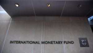 IMF 올 세계성장률 3.4→3.3%로 또 낮췄다…"바닥 찍었지만..."