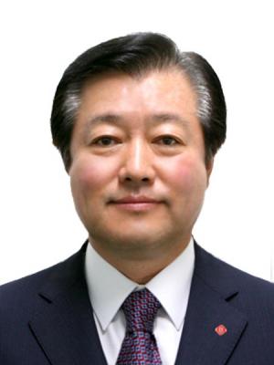 신동빈의 '뉴 롯데', 50대 CEO 대거 전진배치···"위기 정면돌파"