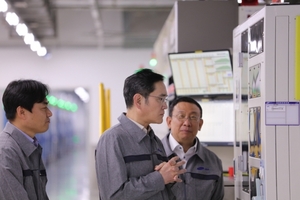 3년 만에 중국 찾은 이재용 회장···삼성전기 MLCC 점검