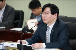 김소영 부위원장 "긴축 장기화 가능성···금리인하 기대 위험"