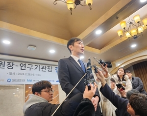 이복현 "홍콩H지수 ELS 금융권 책임분담안 3월 초 발표"
