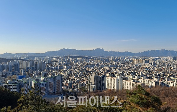 주택들이 모여있는 서울 시내 전경 (사진=김현경 기자)