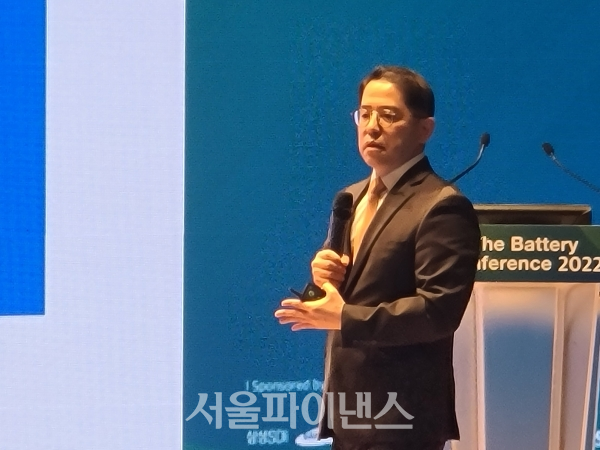 장재혁 삼성SDI 부사장이 '안전한 ESS를 위한 전략'을 주제로 컨퍼런스에서 발표하고 있다. (사진=박시형 기자)