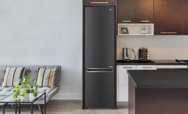 LG전자가 ‘2도어 상냉장 하냉동 냉장고’ 신제품을 출시한다. (사진=LG전자)