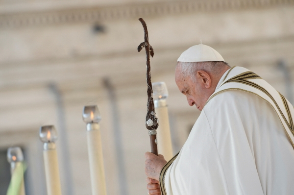 프란치스코 교황이 4일(현지시간) 바티칸 성 베드로 광장에서 세계주교대의원회의(시노드·Synod) 개막 미사를 주례하고 있다. (사진=교황청)