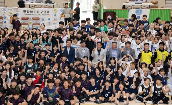 전남 장흥군 장흥실내체육관에서 최근 '2024년 제2회 대한피구연맹회장배 전국피구대회'가 열렸다.(사진=장흥군)