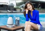 [포토] 야외 수영장서 즐기는 삼성 '무선 360 오디오'