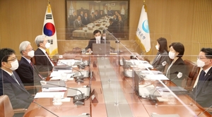이주열 "4차 재난지원금, 선별지원 바람직"···'빚투' 경고 [문답]