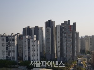 文정부 들어 서울 아파트값 3.3㎡당 두 배 올라