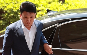 검찰, '채용비리 혐의' 함영주 하나금융 부회장에 징역 3년 구형