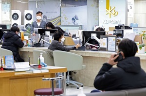 4대 금융그룹, 역대급 순이익 전망···국민·신한 '첫 4조 클럽'