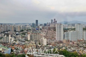 서울 아파트 매매수급지수 70선도 붕괴···10년3개월 만에 최저