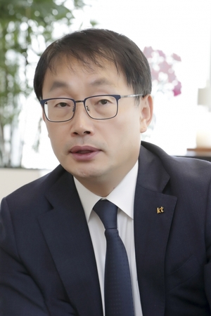 구현모 KT 대표-국민연금, 내년 3월 표대결 펼치나