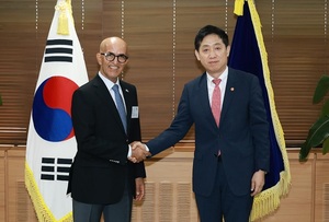 김주현 금융위원장, UAE 장관과 협력방안 논의