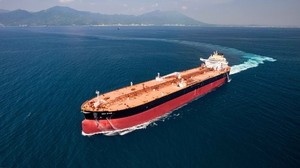 HD한국조선해양, 석유화학제품 운반선 15척 수주···9425억원 규모