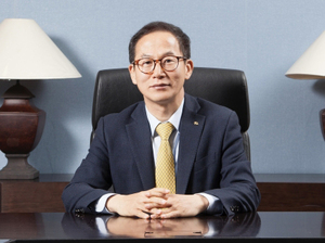 [CEO&뉴스] 양종희 KB금융 회장, '글로벌·상생' 박차