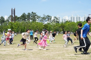 부산시설공단, 주말 맞아 친환경 공연·체험·놀이 '시민공원에서 놀자' 개최